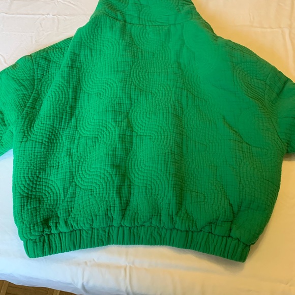 Green sweater jacket! - Picture 4 of 5